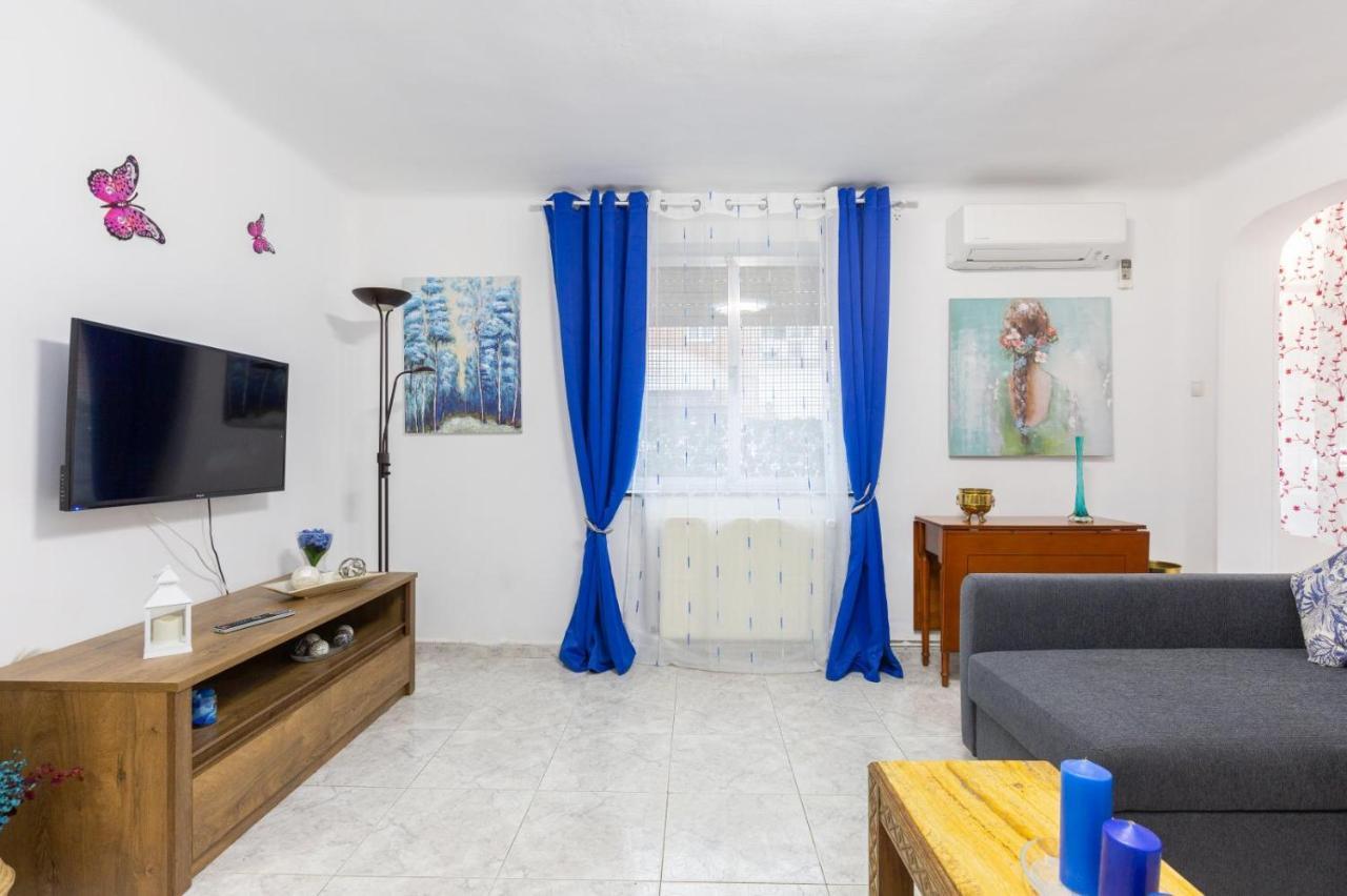 Apartamento Casa De Campo - Alojamiento De Temporada Madrid Bagian luar foto